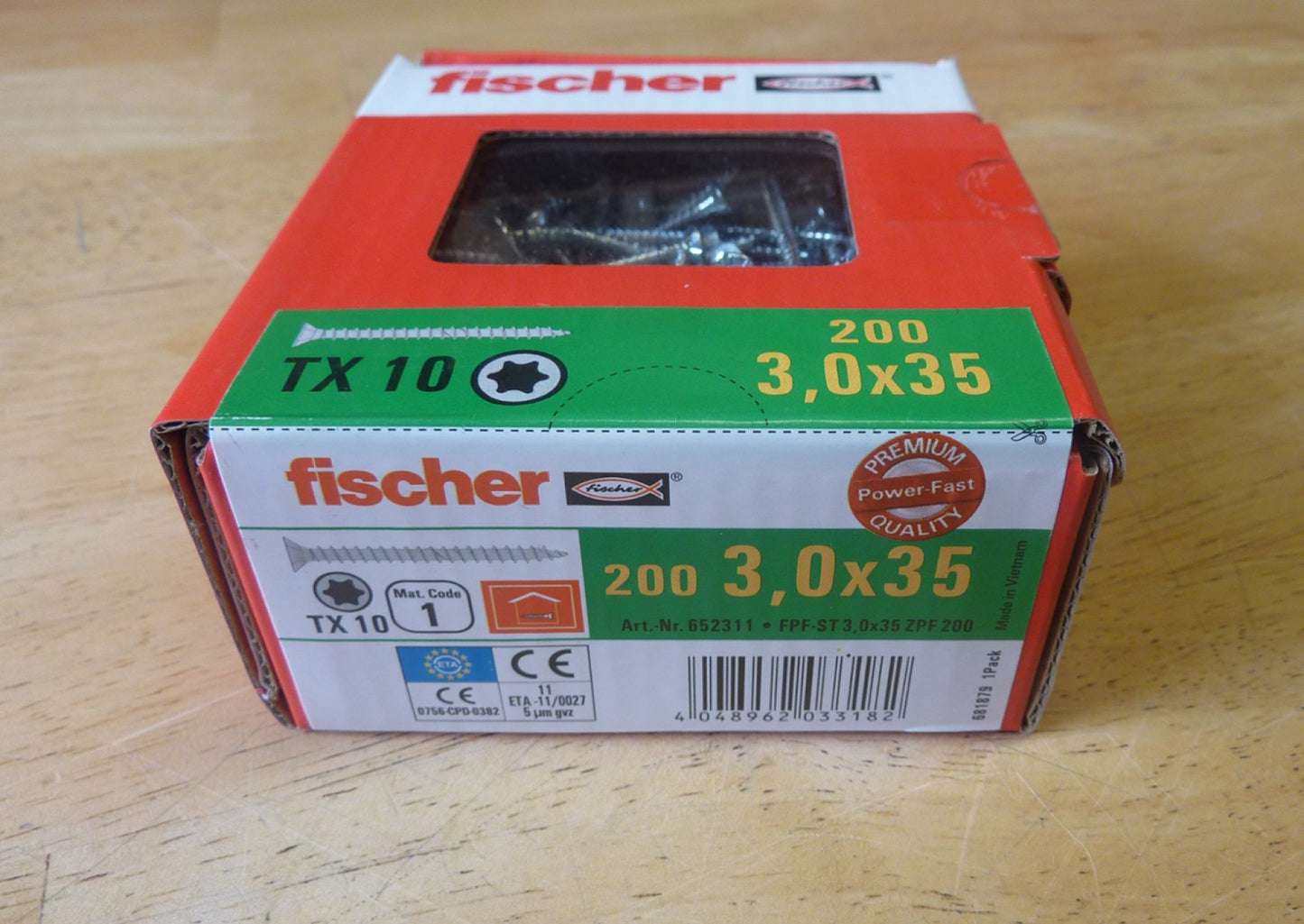 Fischer POWER-FAST 3 x 35 screws