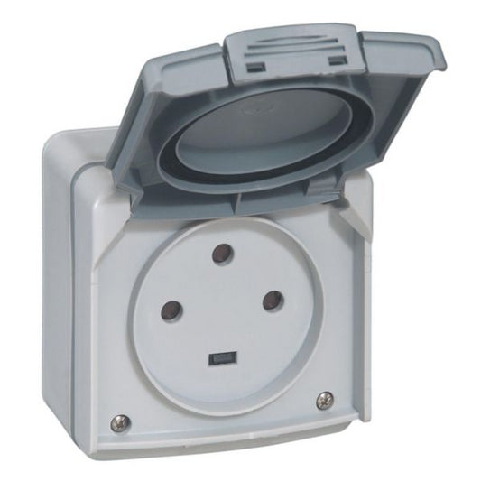 Legrand PLEXO 380 V socket